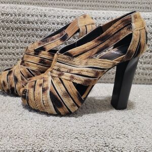 Stylish Animal Print High Heels